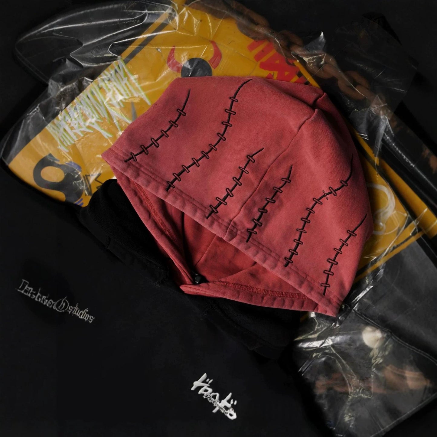 American Dark-style Embroidered Loose-fitting Unisex Hoodie