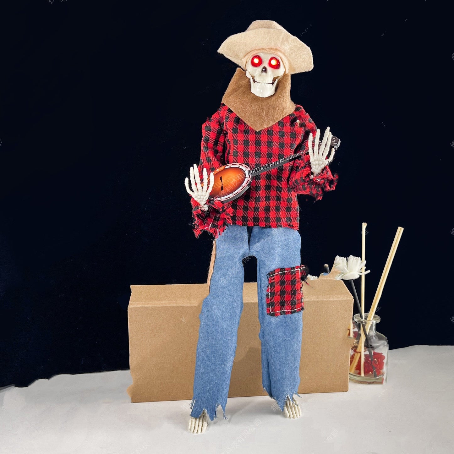 Luminous Skull Skeleton Decoration - Glowing Eyes for Halloween