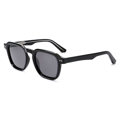 Fashionable Polarized Sunglasses UV Protection