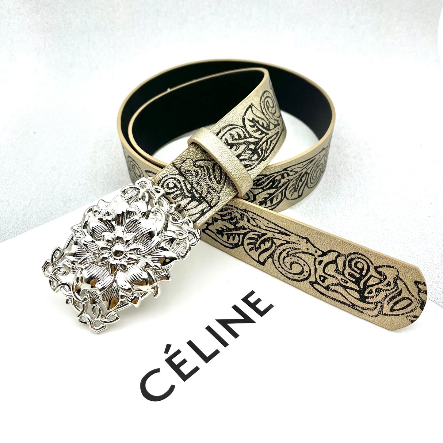 Punk-style Personalized Vintage Embossed Hollow-out Womens Belt