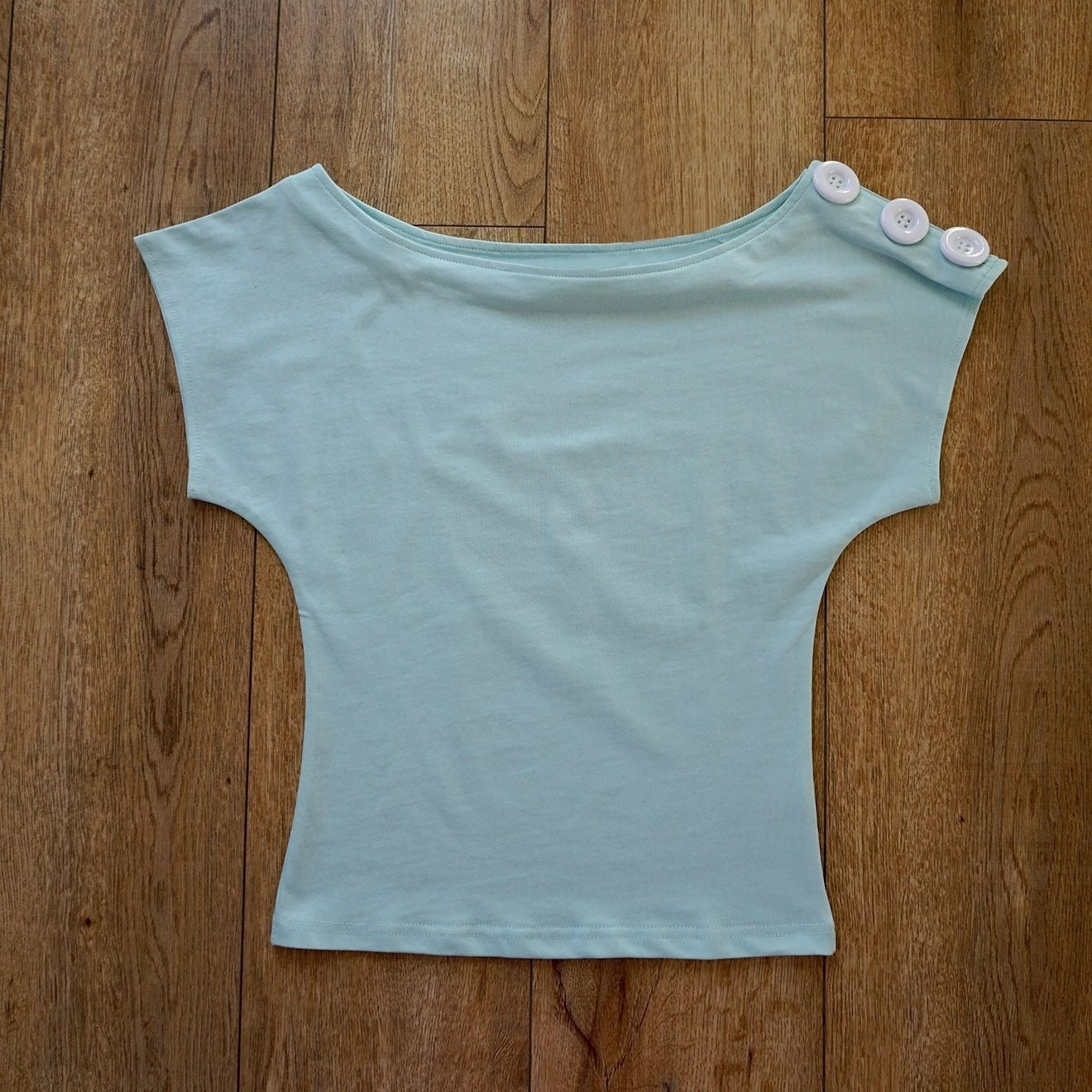 Mint-green Off-shoulder Figure-flattering Short-sleeve Relaxed-fit New T-shirt