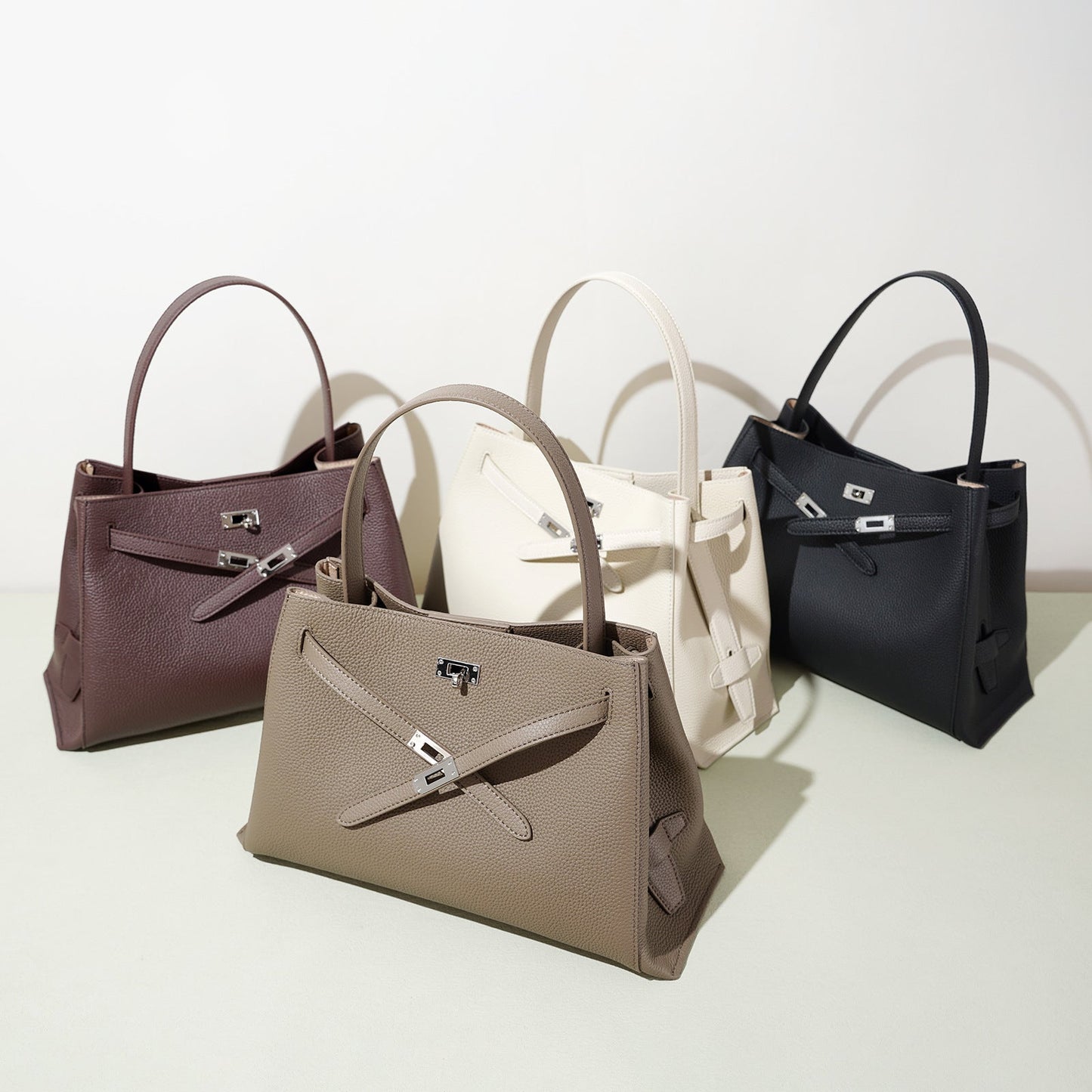 Fashionable And Minimalist Handheld Shoulder Crossbody Bag
