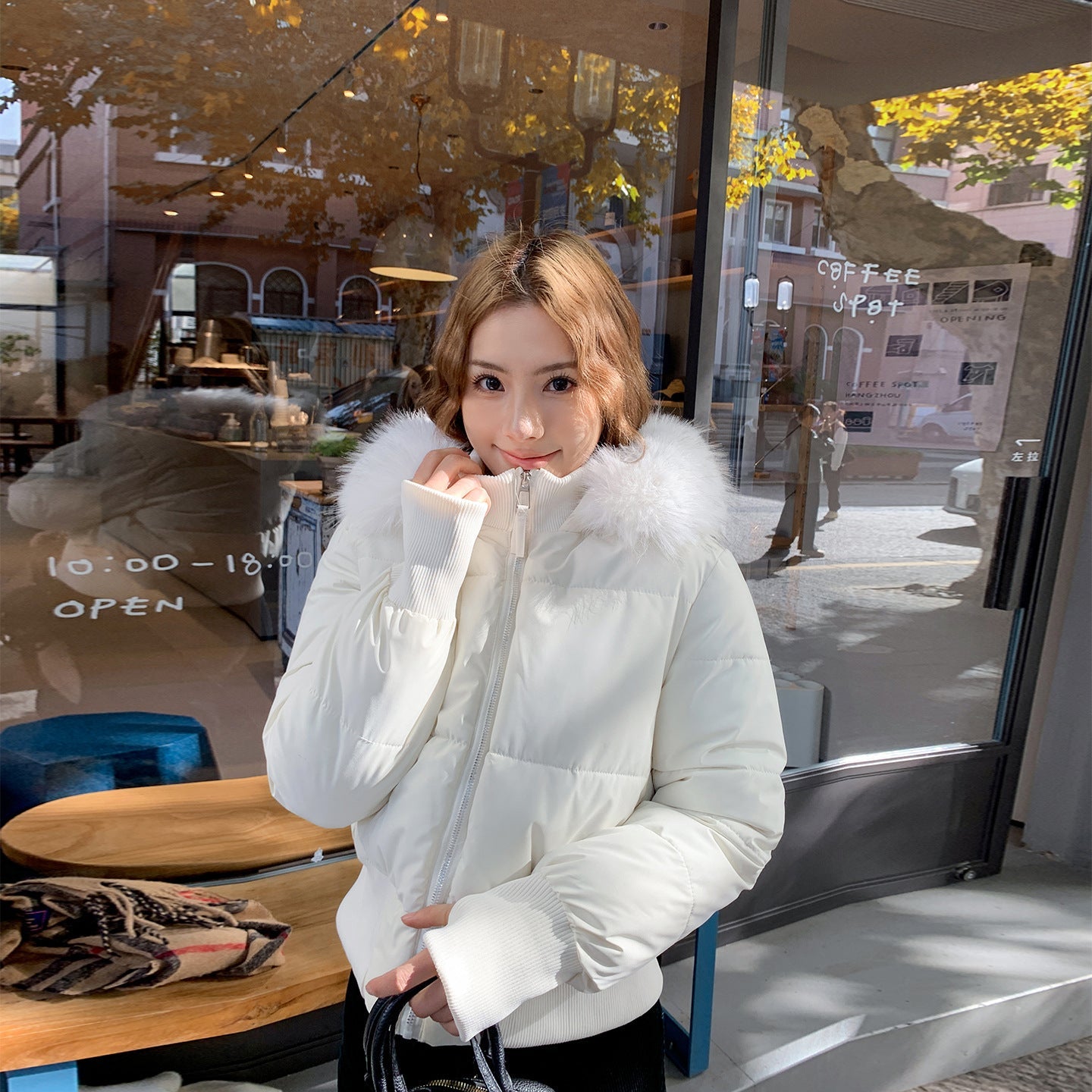 Womens Stylish Waist-cinching Figure-flattering Cropped Coat With A Large Fur-lined Hood