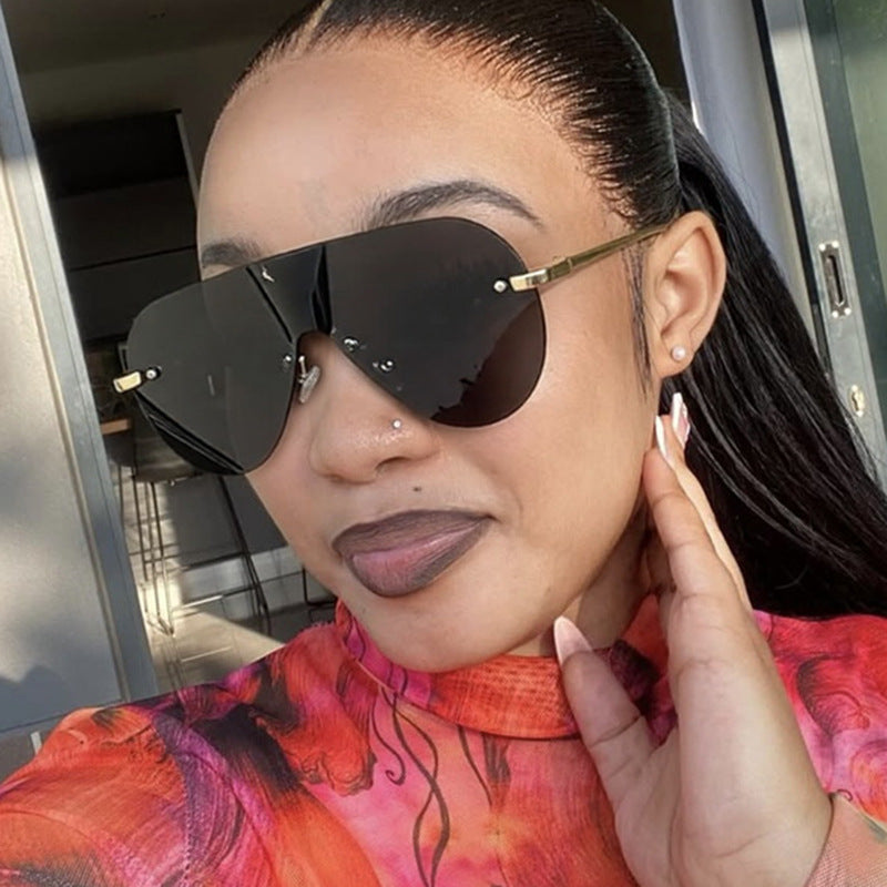 Fashionable Personalized One-piece Sunglasses